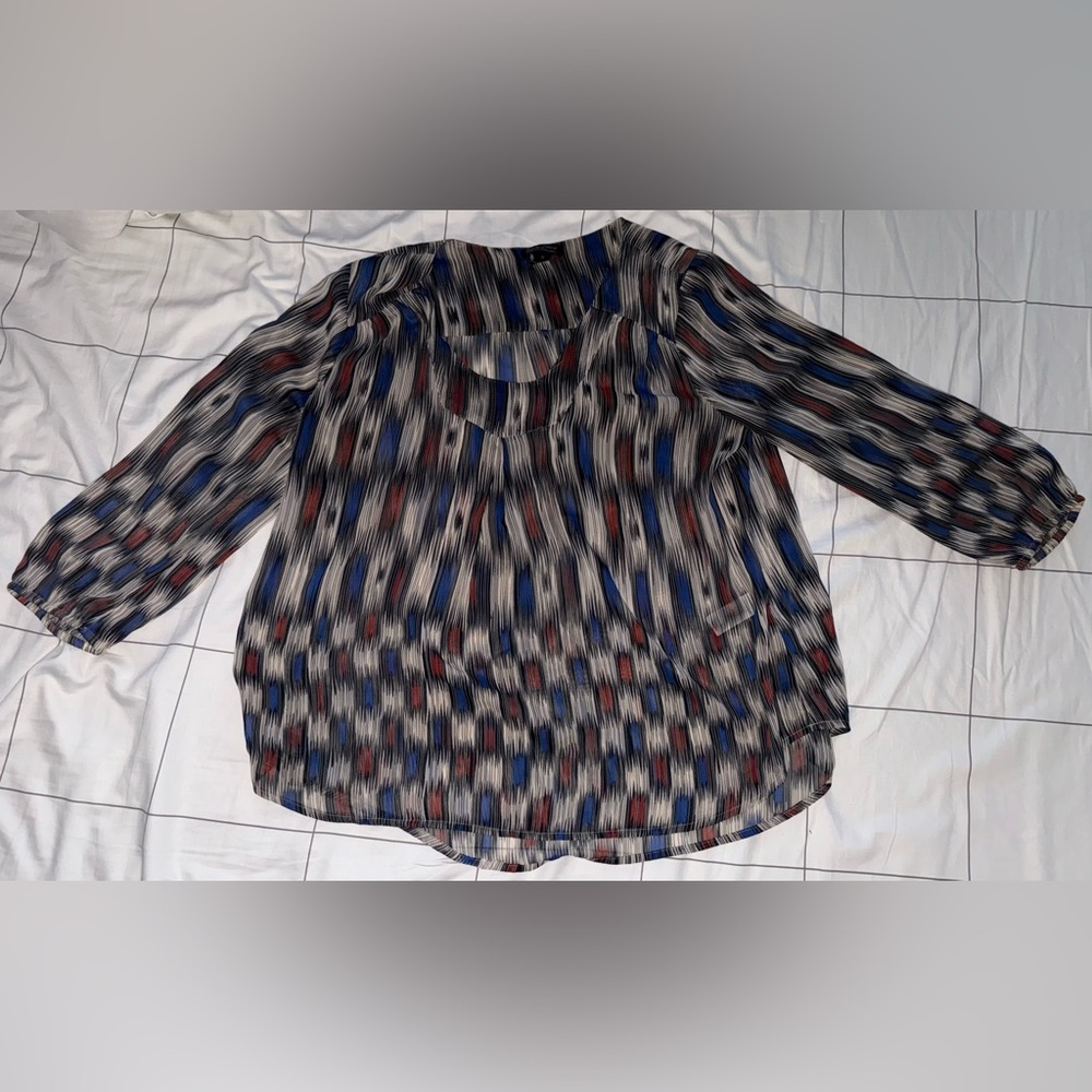 Lucky Brand Blouse M Blue Red Beige Ikat Print crop  Sleeve Peasant Top M Medium
